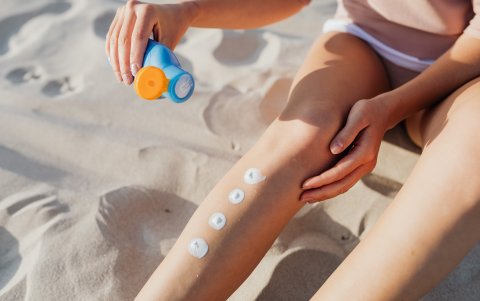 El bloqueador es muy importante para el cuidado de todo el cuerpo.