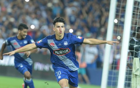 Gaibor tuvo sus inicios profesionales en Emelec, equipo en el que permaneció por 7 años (2010-2017) y ganó 4 títulos nacionales, jugando 301 partidos y anotando 31 goles.
