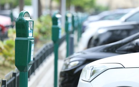 Asistencia. Parqueo Positivo es la empresa que brinda ese servicio tanto en Guayaquil como en Samborondón.