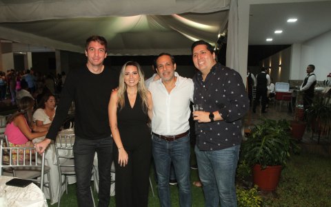 Luis Endara, Verónica Cabrera, Franklin Verduga y Jorge Ruiz.