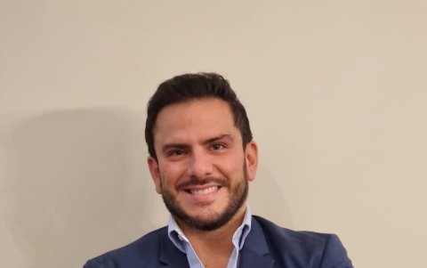 Norman Zea afirma que el lanzamiento de la canción responde a una Shakira calculadora y al mismo tiempo, despechada, que canalizó su dolor en réditos económicos.