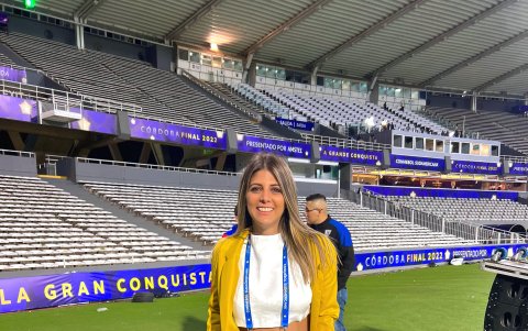 Gisella se prepara cada día para dar lo mejor de sí en cada transmisión.