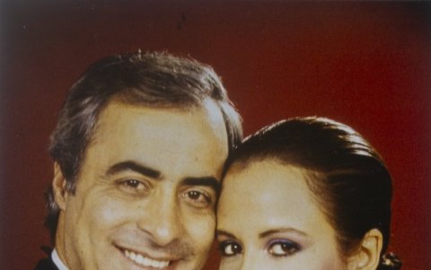 La productora peruana América producciones realizó en 1997 una versión de esta historia titulada Leonela, muriendo de amor.