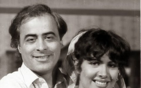 Gualberto Ibarreto interpreta Ladrón de tu amor, tema principal de la novela.