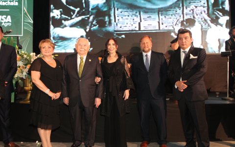 María Eugenia Navarrete, Esteban Quirola, Jenny de Quirola, Alfredo Dellepian y Celso Jijón.