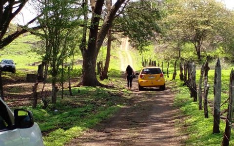 Los familiares de las víctimas empezaron a llegar al lugar.