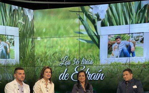 Tania Tinoco con Teresa Arboleda y otros compañeros le rindieron homenaje al año de su muerte.