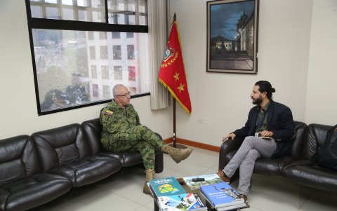 El General Juan López, Director de Inteligencia del CC.FF.AA. en diálogo con EXPRESO.