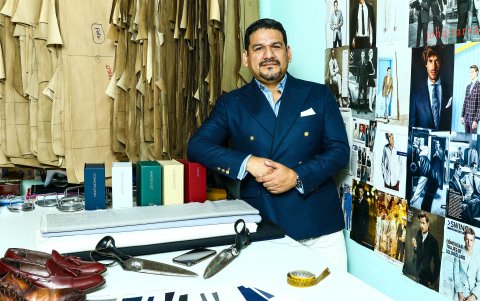 Julio Medina cuenta entre sus referentes a Gaetano Aloisio, el top de los sastres italianos.