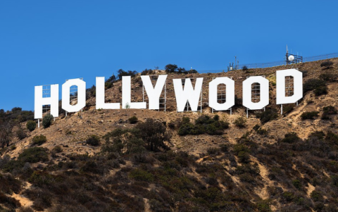 La industria del cine más importante del mundo tiene historias difíciles de contar.