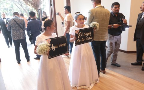 Una ceremonia con muchos detalles.