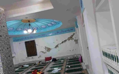 Destrozos causados por el terremoto en la localidad iraní de Khoy.