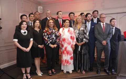 Entre los nuevos integrantes del directorio alterno están María Dolores Cobos, Jorge Calderón, Enna Araujo, Andrés Zhang y Patricio Rodríguez