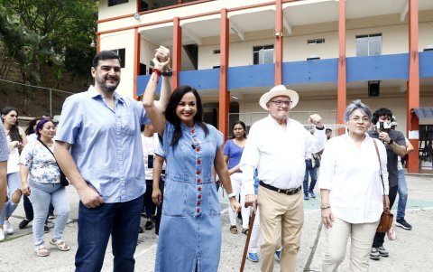 Aquiles Álvarez y Marcela Aguiñaga