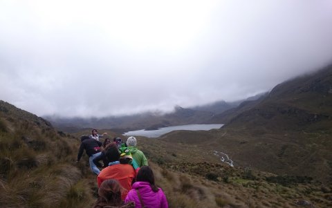 Recorrido por el Parque Nacional El Cajas.
