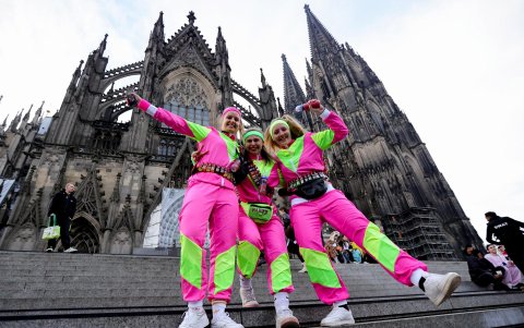 Los disfraces en el Carnaval de Colonia tienen más que ver con divertirse que con ser elegantes.