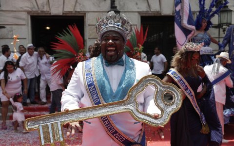 El Rey Momo​ es uno de los personajes centrales que presiden varios carnavales en América Latina, principalmente en Brasil, en el Carnaval de Barranquilla, Colombia y en el Carnaval de Veracruz, México. Cada carnaval tiene su propio Rey Momo, a quien se le suelen entregar las llaves de la ciudad.