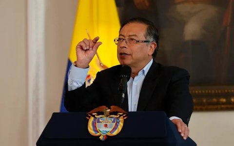 El presidente de Colombia Gustavo Petro,  mantuvouna reunipon con Rodrigo Londoño.