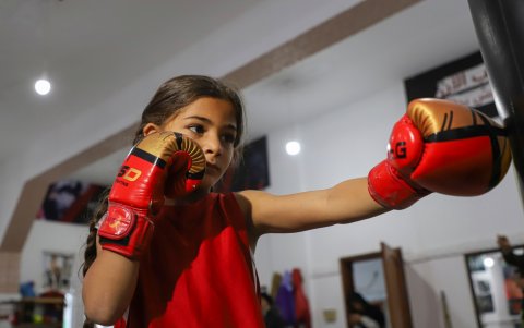 Niñas y jóvenes de entre 8 y 29 años integran el grupo de boxeadoras que empezaron en diciembre de 2022.