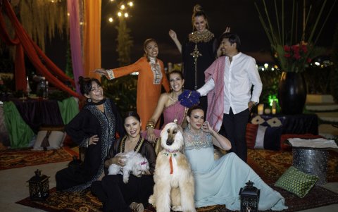 Irma Burgos, Karin Hillsinger, Jessica Machuca, Marilú Pesantes, Fátima Gavica, Erica Luna, Álex Franco y su hija perruna, Malka Franco.