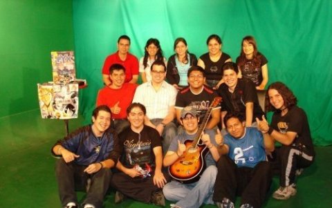 El equipo de Juega conmigo en TV Satelital, 2009.