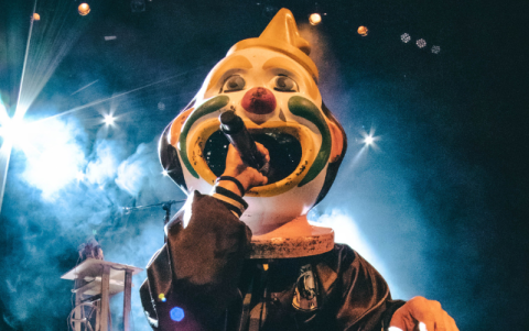 Mugres Sur tiene más de veinte años de trayectoria. Su presentación en 2024 generó polémica.