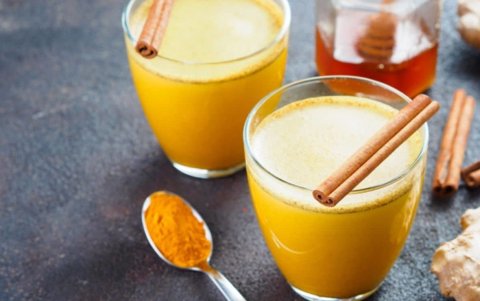 Leche dorada o cúrcuma latte