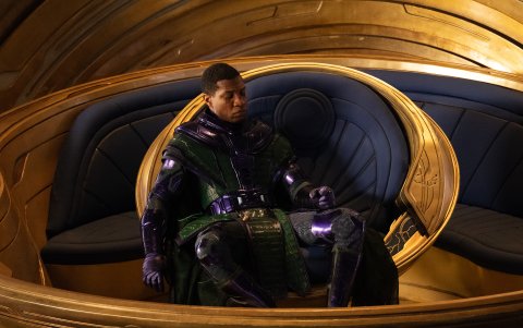 Jonathan Majors como Kang.