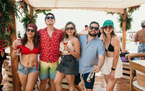 Fernanda Erazo, Édgar Zambrano, Abigail de Santiago, Eduardo de Santiago y Carla Peña.