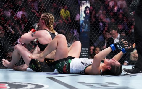 Otra de las peleas estelares fue por el peso mosca en la categoría de mujeres.