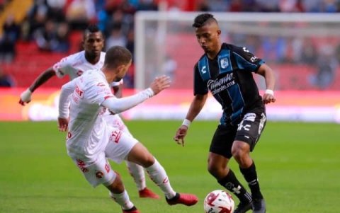 Jonathan Perlaza (d) jugó la semana anterior contra Pumas, y espera una nueva estelaridad este viernes en su visita al Tijuana.