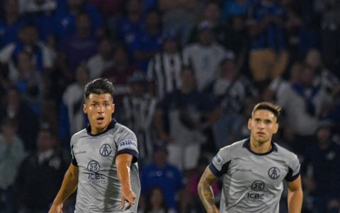 Alan Franco (i), en Taller de Córdova, en Argentina.