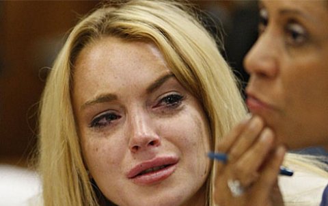 Lindsay Lohan en un juzgado de EE.UU