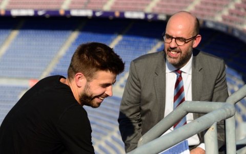 Jordi y Piqué son grandes amigos.