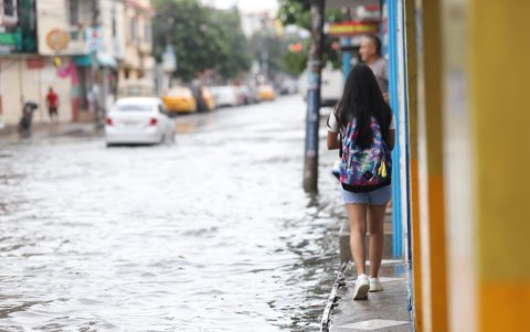 Este 9 de marzo en las calles de Guayaquil eran aún evidentes los estragos del aguacero del 8 de marzo.