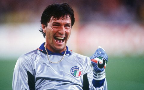 El arquero italiano es uno de los más recordados por los aficionados de su país.