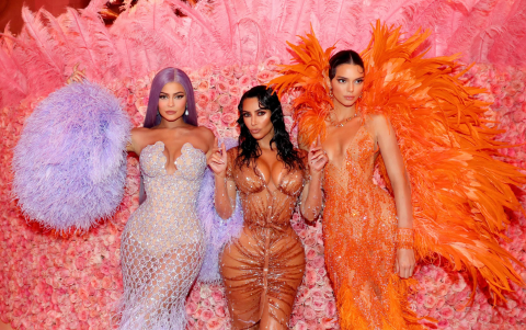 Kim, Kylie y Kendall han sido invitadas clave en la Met Gala por años