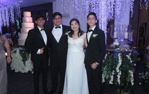 Sebastián Peña, Matthías Vélez, Ainoa Govea y Timmy García.