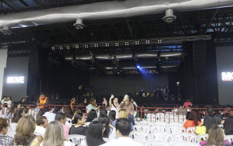 Las puertas se abrieron al público desde las 19:00