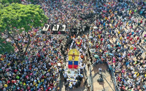 Imagen de años anteriores en la tradiciones procesión del Cristo del Consuelo.