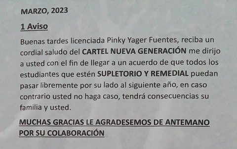 Con esta hoja advirtieron a una docente del 28 de mayo, en Guayaquil.