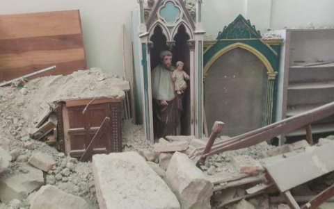 Escenario. Parte de la infraestructura de la iglesia colapsó.