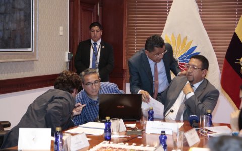 Al inicio del trámite, Saquicela dio su voto en el CAL para continuar con el proceso del juicio político.