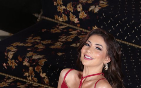 Es modelo y espera estudiar Psicología, una segunda carrera.