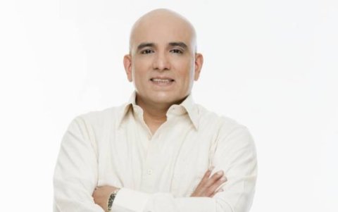 Mauricio Ayora.