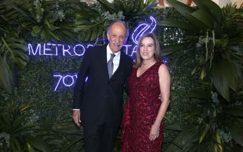 Roque Sevilla, presidente del directorio, y Paulina Burbano de Lara, presidenta ejecutiva.