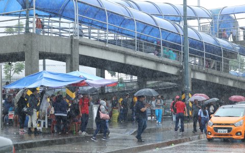 Según Valdivieso, para mitigar los impactos de las lluvias la ciudad necesita aproximadamente 250 millones de dólares.