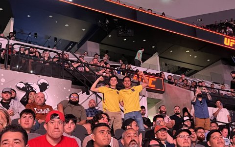 Vera contó con el apoyo de compatriotas y de varios latinoamericanos.