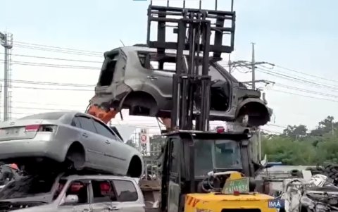 La chatarrización es un proceso aplicado a vehículos que llevan años sin ser reclamados