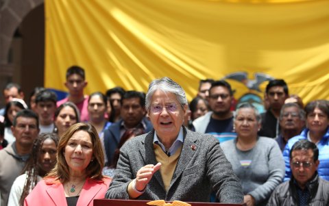 El 30 de marzo, Lasso desvirtuó los cargos en una cadena nacional.
